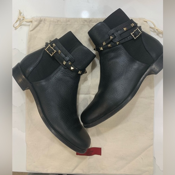 Valentino Garavani Rockstud Leather Ankle Boots - Picture 9 of 11